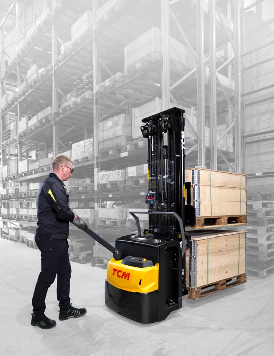TCM spw spr forklift pallet stacker warehouse operator