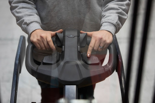 SRS ride on stacker truck ergonomic tiller arm