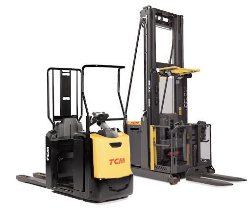 Warehouse Motivation: 5 Reasons to Invest in Electric Order Pickers