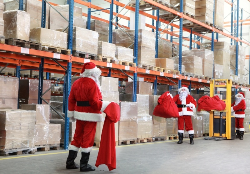 Seasonal Forklift Problems: How To Manage Christmas Rush